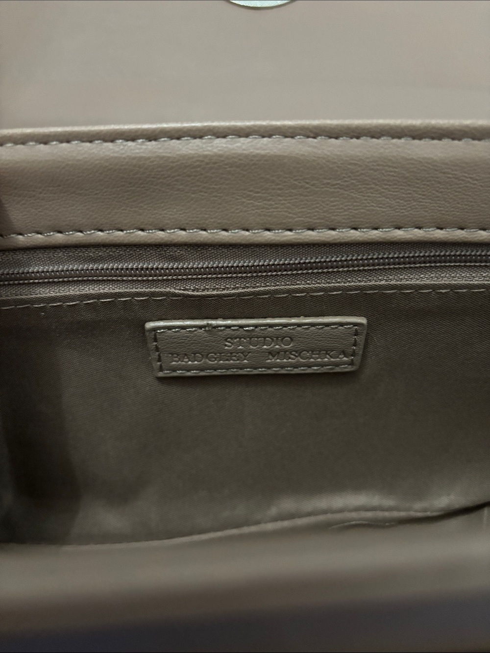 Studio Badgley Mischka Vegan Leather Purse Colored Cream Never Been Used NWTS - Picture 9 of 13